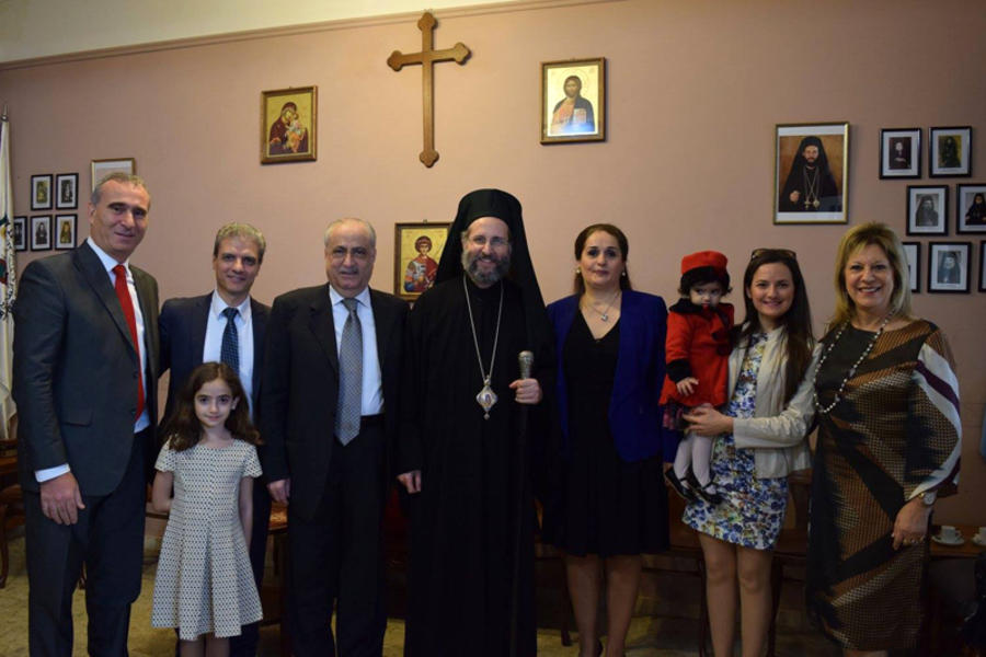 Liturgia del Domingo de Pascua. Mons. Siluan junto al Sr. Embajador de Siria y Sra.