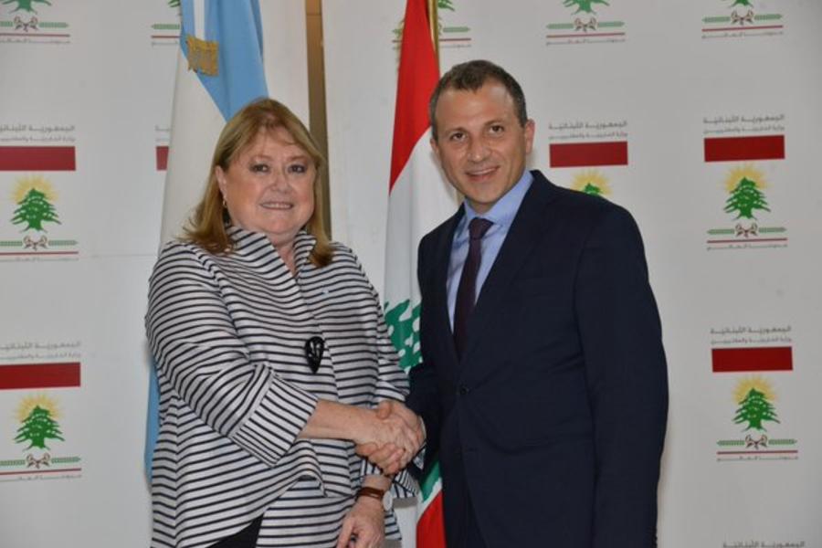 01 Min. Rel. Ext. y Culto, Susana Malcorra junto a su par Min. Rel. Ext. y Emigrados, Gebran Bassil