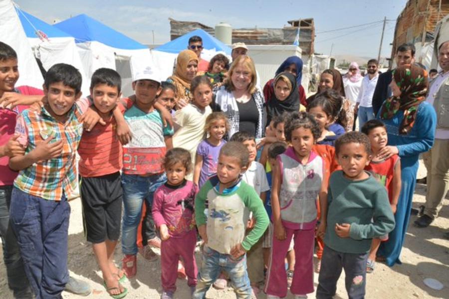 03 Min. Rel. Ext. y Culto, Susana Malcorra conociendo el campo de refugiados sirios El Marej, Beqaa, Líbano.