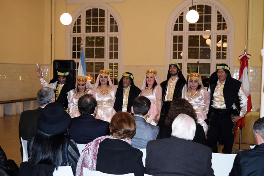 Grupo de folclore libanés Unidos por el Dabke