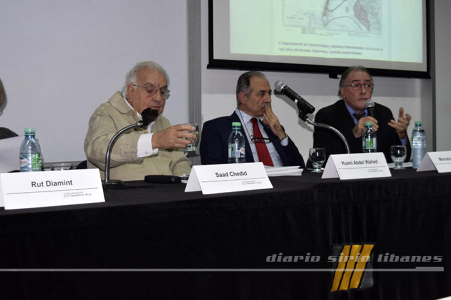 Exposición de Marcelo Cantelmi.