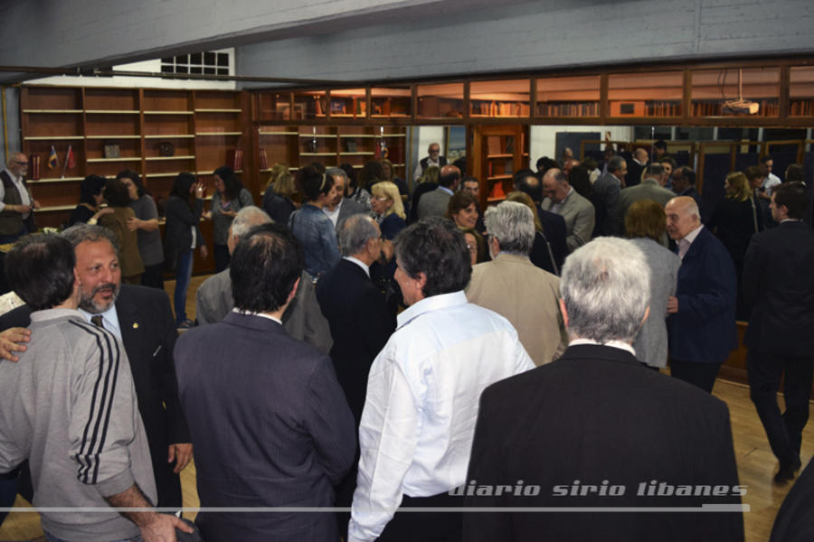 Público Disfrutando Ágape.