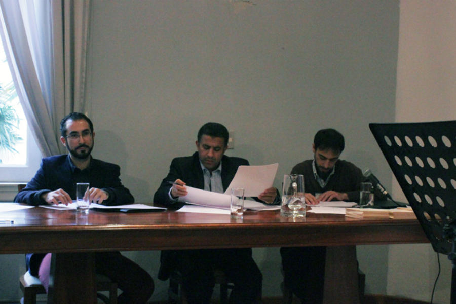 Jurados, de izq. a der.: Prof. Muhammad Sarem, el presidente del jurado Prof. Mohammed Bennis, y Prof. Agustín Dib.