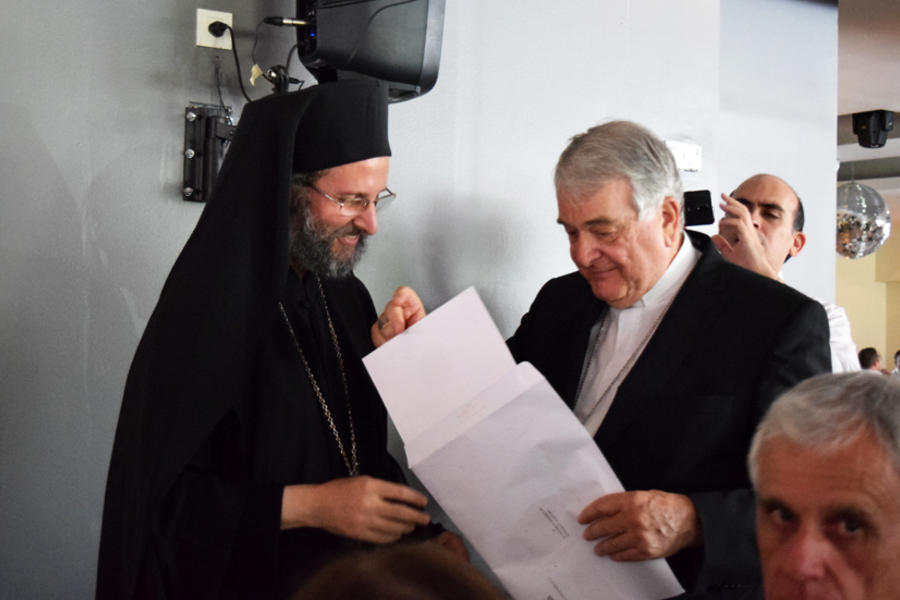 SER Mons. Siluan junto a SER Mons. Emil Paul Tscherrig, Nuncio Apostólico de la República Argentina.