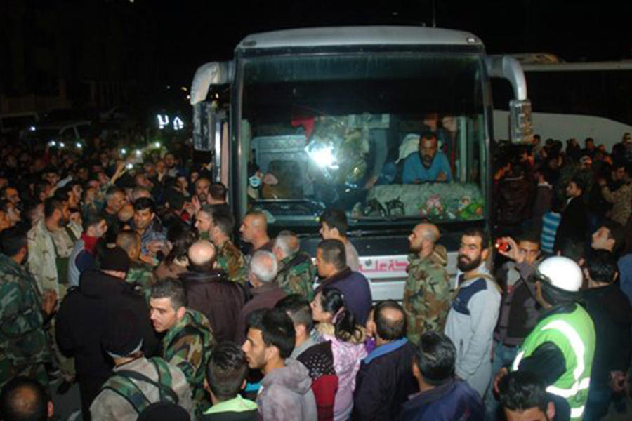 Llegada a Lataquia del bus con los civiles liberados. Febrero 9, 2017 (Foto SANA).