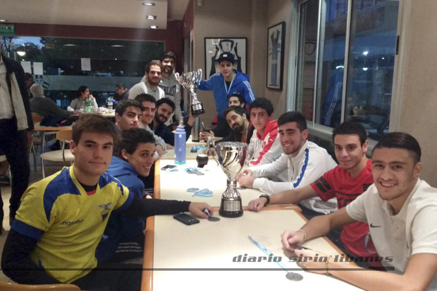 Los protagonistas de la fecha comparten el tercer tiempo.