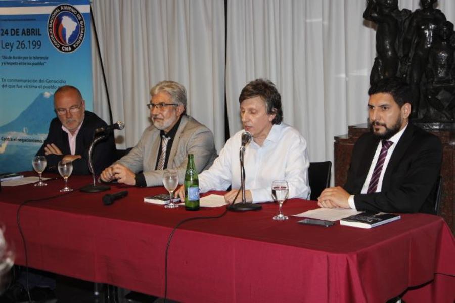01 De izq. a der. Santiago Farrell, Khatchik DerGhougassian, Pablo Kendikian y Jodor Jalit (Foto Gentileza)