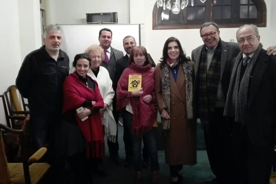 Salvador Makluf Freig durante la presentación de “Manual para Arriendo de Bienes Raíces”, junto a autoridades de la Fundación Los Cedros, Ricardo Nazer, Leticia Yaber y Yaoudat Brahim (Bs. As., junio 15, 2018).