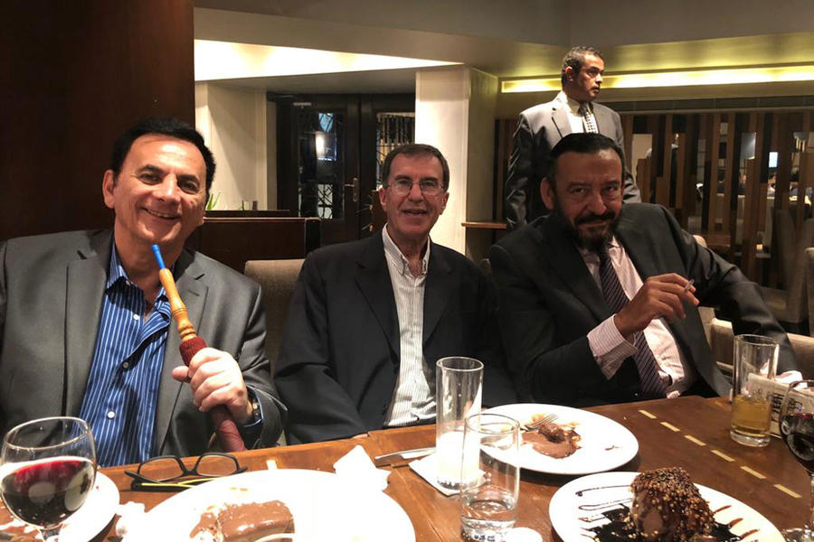 Cena ofrecida por el Dr. Mohsen Bilal, con la participación de altas autoridades sirias y diplomáticas extranjeras