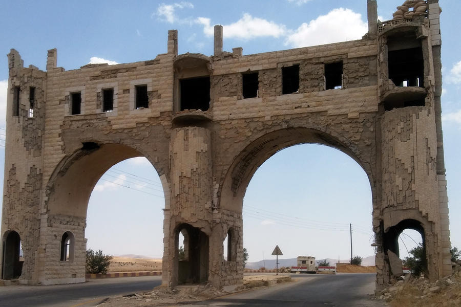 Pórtico de entrada a Maalula donde se inició el asalto a la ciudad (Foto: Pablo Sapag M.)