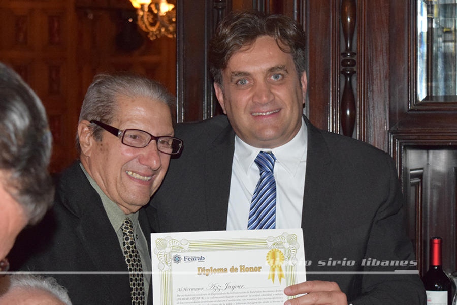 Aziz Jarjour, presidente de Fearab Brasil, homenajeado durante la cena
