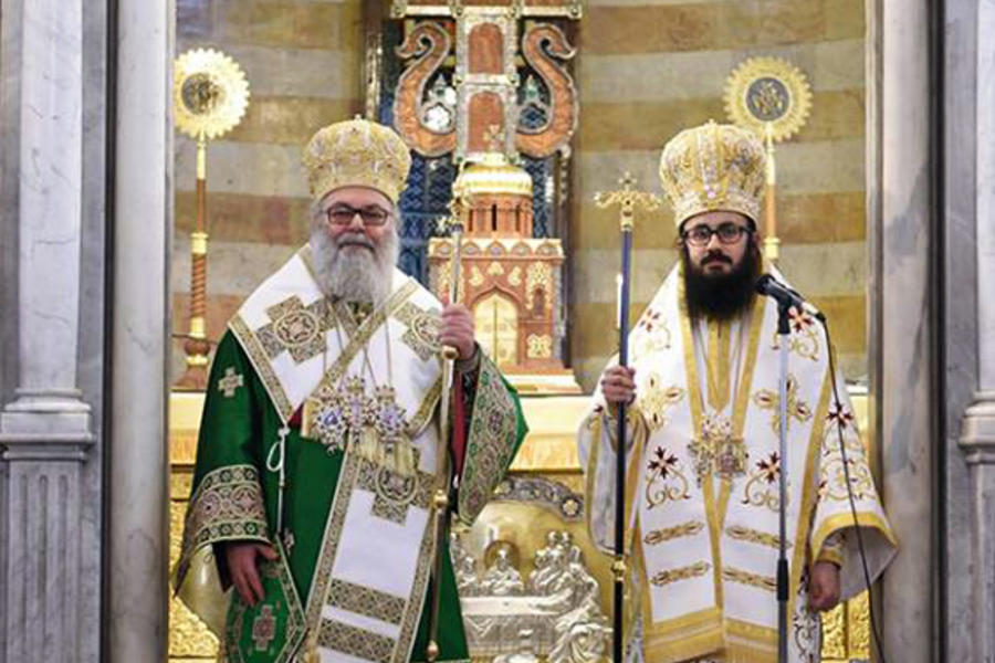 Junto al Patriarca Juan X, Monseñor Santiago tras ser designado en Damasco, Siria  |   Diciembre 9, 2018 (Foto Patriarcado Antioqueno)
