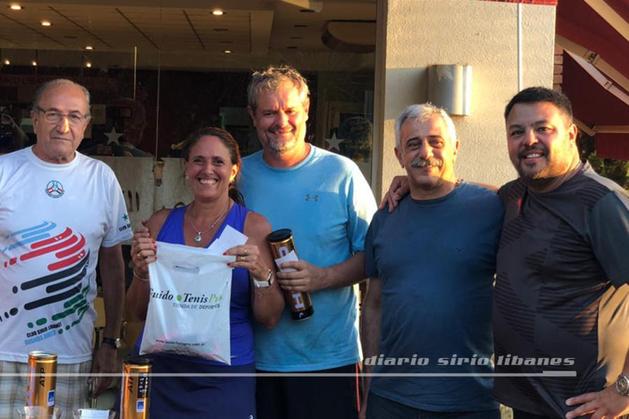 Finalistas dobles mixtos: María José Curia y Gonzalo Muñiz.