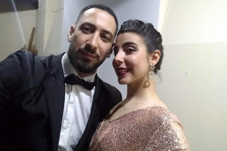 Emir Fares junto a su esposa y compañera Ivonne Lois