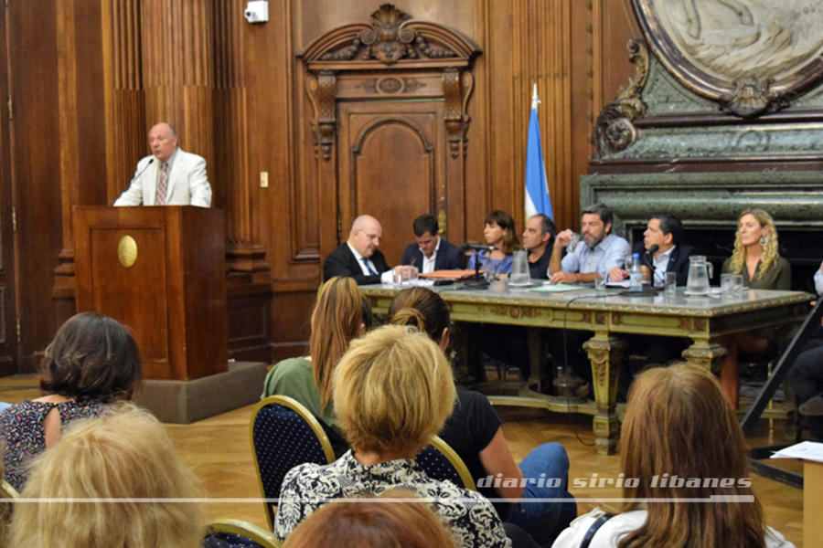 El Dr. Jorge Haddad, ex presidente de la institución, describió la historia del Club durante la audiencia pública en la Legislatura | Marzo 10, 2020