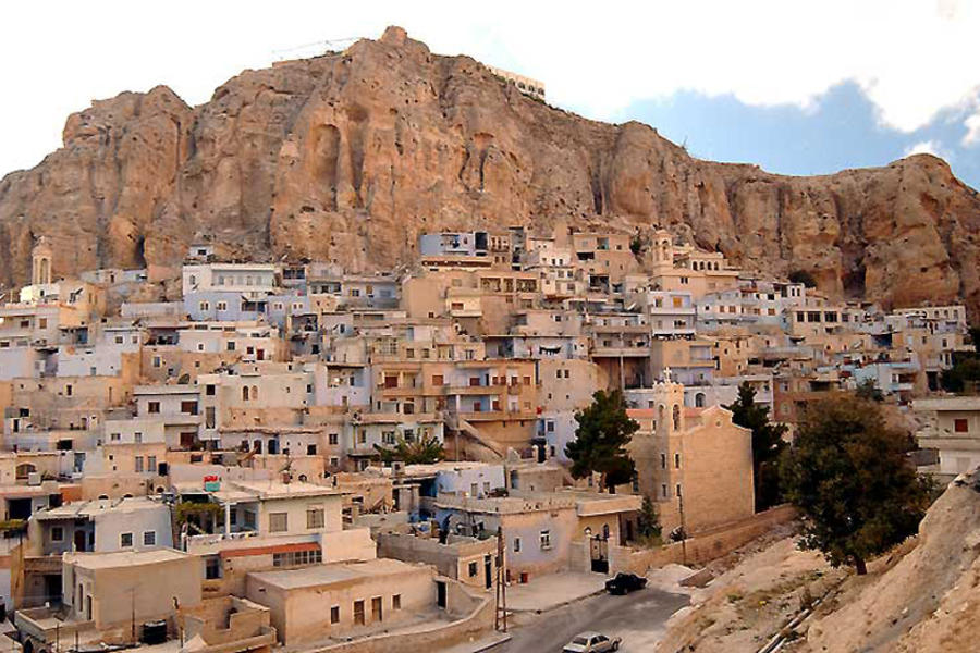 Vista de la ciudad de Maaloula en las montañas de Qalamoun (Foto: redes)