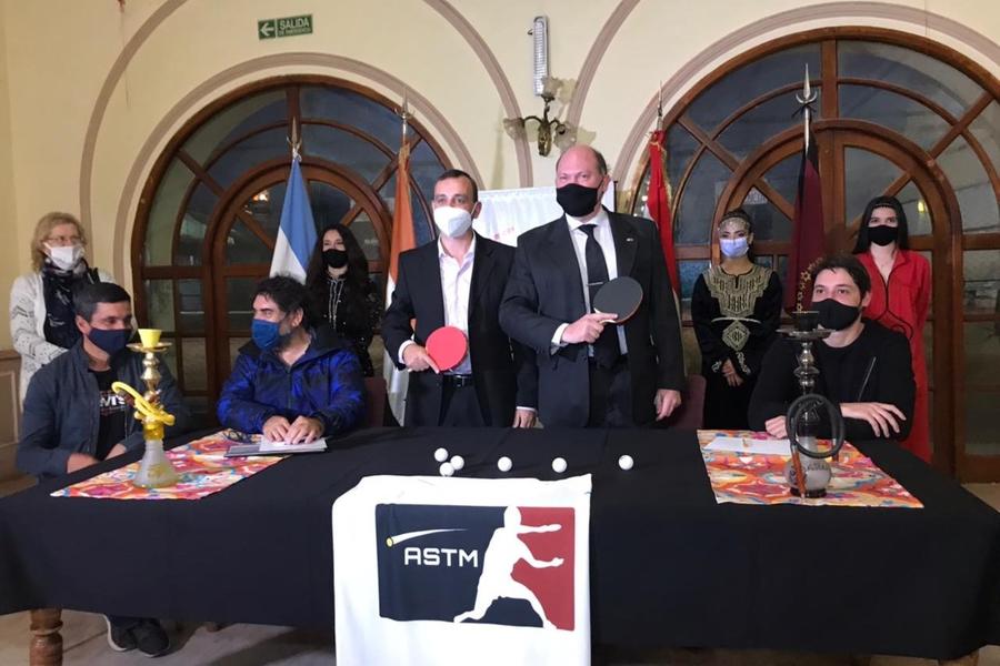 Rúbrica de convenio bilateral en la sede de la USL de Salta (Mayo 18, 2021)