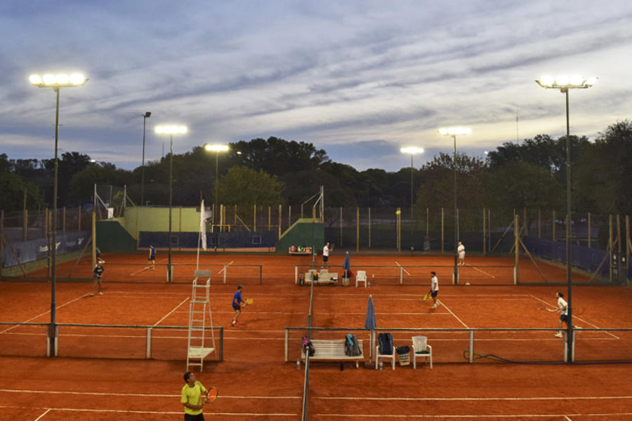Actividades 2020-2021: El CSLBA inauguró su luminaria LED en las instalaciones deportivas de Saavedra