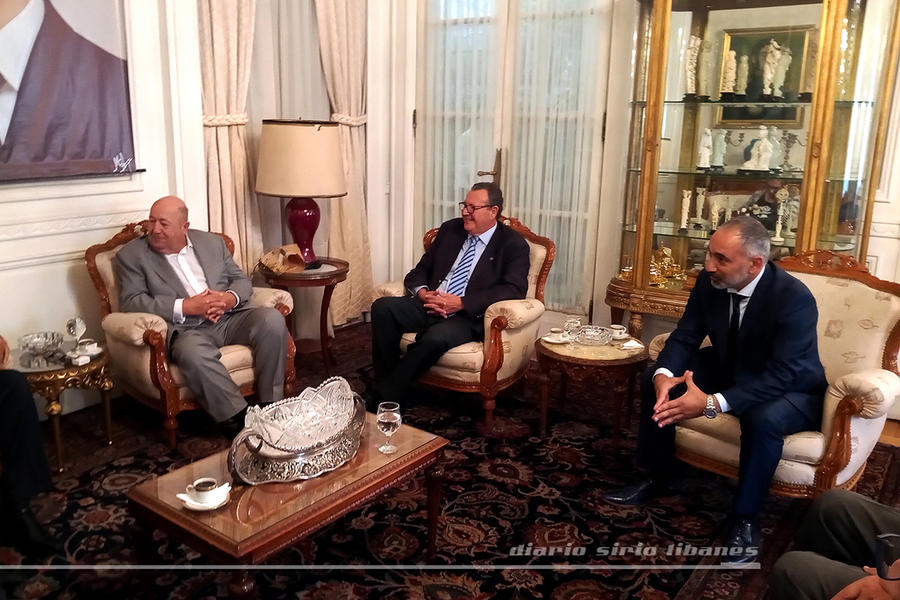 Encuentro de directivos con el Sr. Embajador de Siria | Marzo 18, 2022 (Foto: Diario Sirio Libanés)