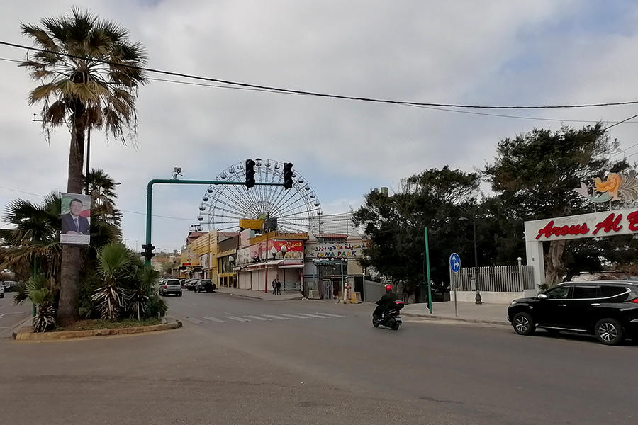 Ni la famosa noria de Beirut ni los semáforos funcionan por la escasez eléctrica (Foto: Pablo Sapag M.)