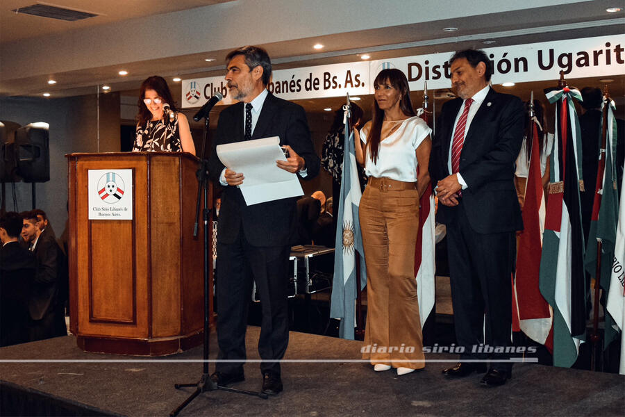 El Dr. Carlos Damin recibe Distinción UGARIT en Actividades Institucionales y Trayectoria (Foto: DSL)