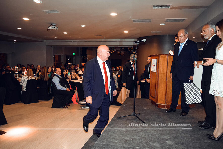 El Senador Mashur Lapad recibe Distinción UGARIT en Función Pública (Foto: DSL)