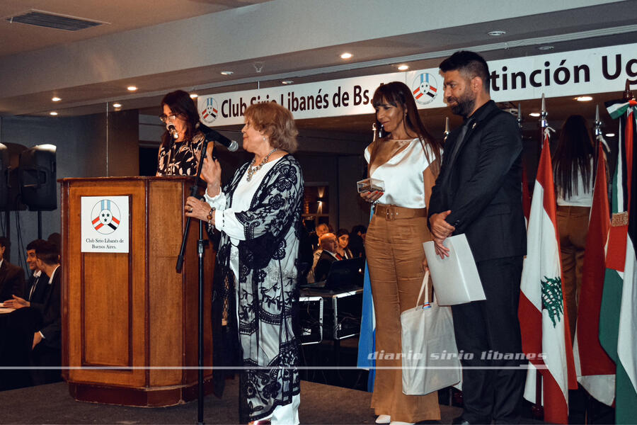 La Dra. Honoria Zelaya de Nader recibe Distinción UGARIT en Cultura (Foto: DSL)