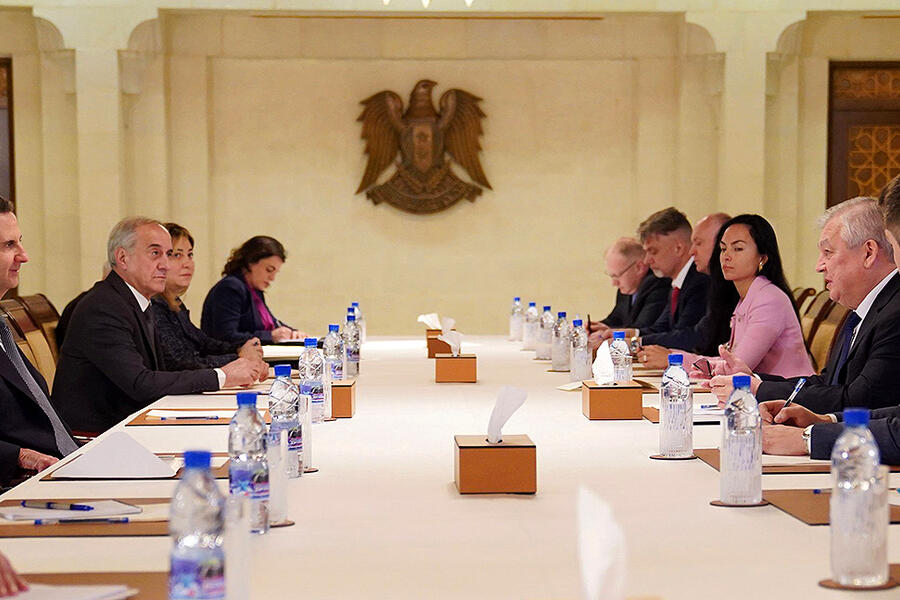 El presidente de Siria, Bashar al-Asad, recibió al enviado especial del presidente ruso, Alexander Lavrentiev | Damasco, Enero 12, 2023 (Foto: Presidencia Siria)