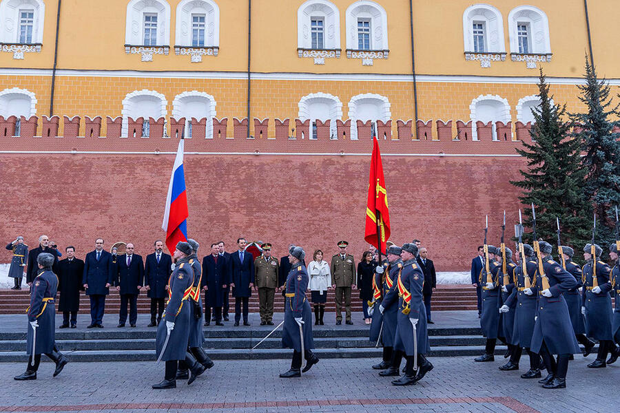 Ofrenda floral del presidente de Siria en la Tumba del Soldado Desconocido | Moscú, Marzo 15, 2023 (Foto: Presidencia Siria)