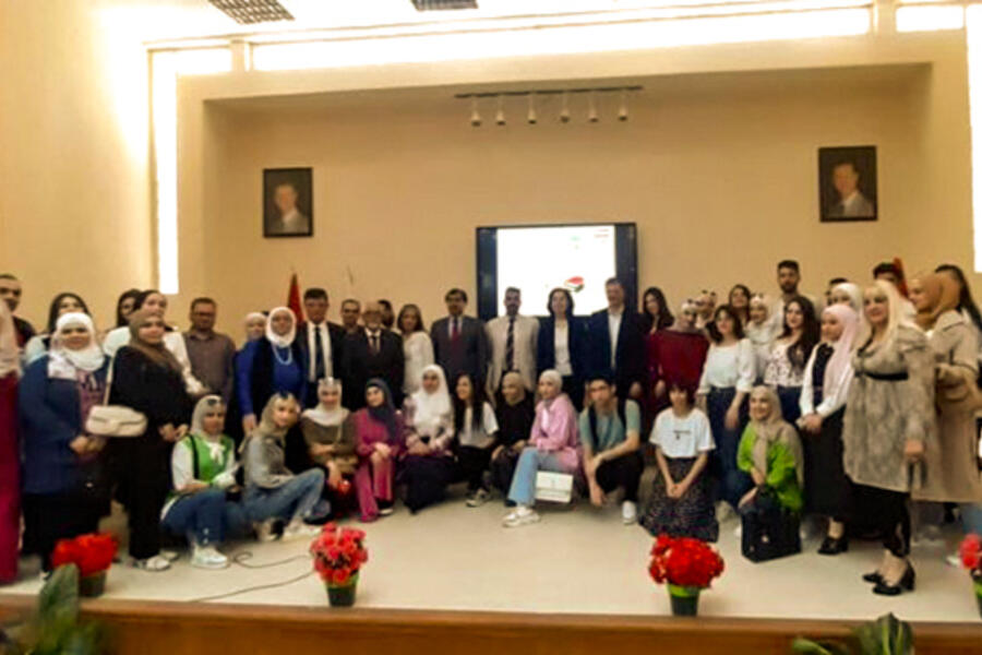 Celebración del Día Internacional del Idioma Español en la Univ. de Damasco | Abril 23, 2024 (Foto: Embajada de Chile en Siria)