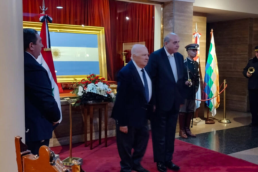 El Sr. Embajador rindió honores a la Bandera Argentina y al Gral. Manuel Belgrano en el Monumento a la Bandera (Julio 25, 2024)