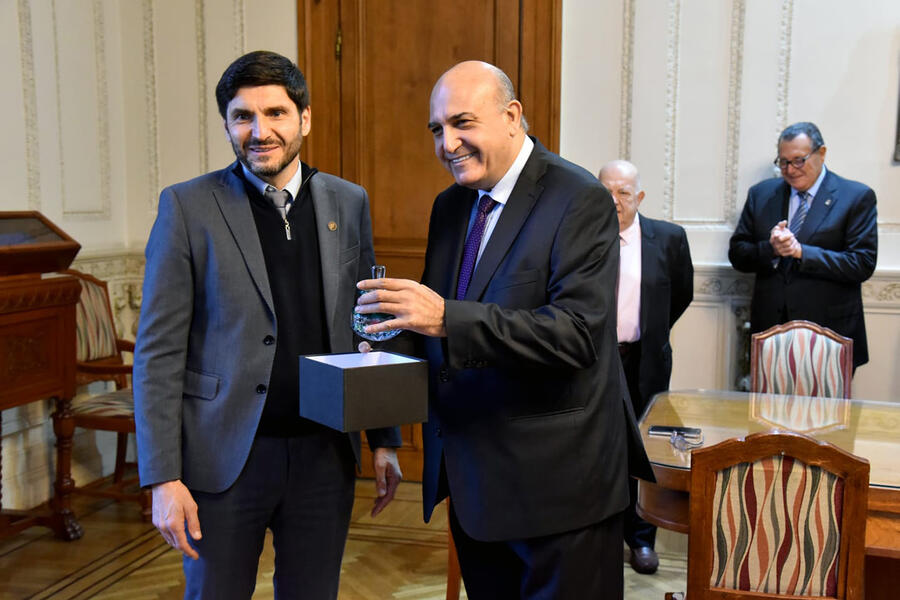 El Sr. Embajador sostuvo encuentro con el Sr. Gobernador de la Provincia de Santa Fe, Lic. Maximiliano Pullaro (Julio 26, 2024)