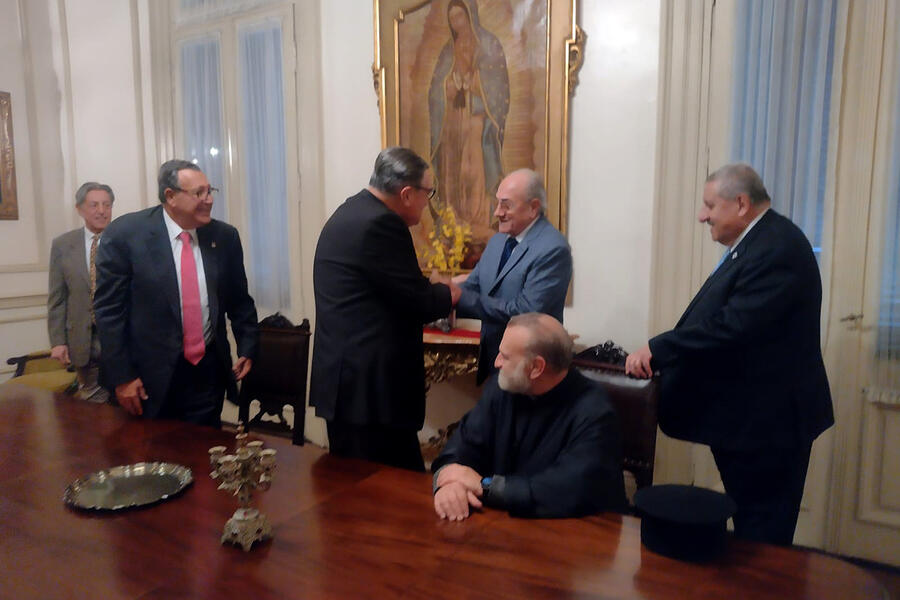 El Sr. Embajador visitó al Sr. Arzobispo Metropolitano de Rosario, Monseñor Eduardo Martín (Julio 25, 2024)