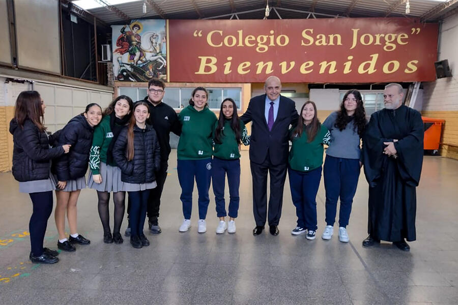 El Sr. Embajador visitó la Asociación Ortodoxa y el Colegio San Jorge de la Iglesia Apostólica Ortodoxa Antioquena, donde fue recibido por el R.P. Alejandro Saba y autoridades (Julio 26, 2024)