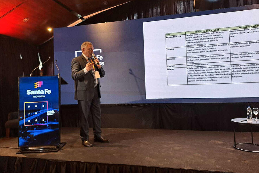 Disertación y presentación del Sr. Embajador de la Liga Árabe, S.E. Hisham Abdelwahab