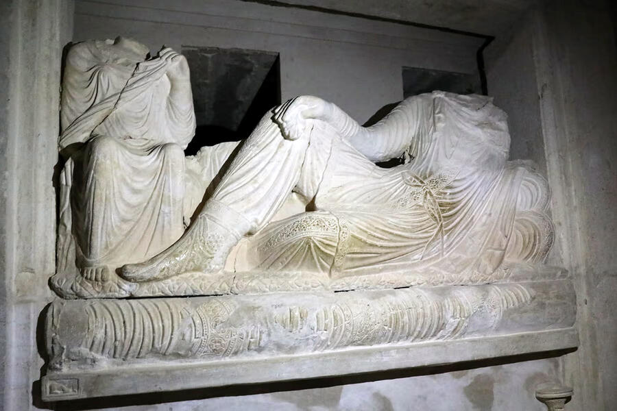 Los sarcófagos de la Tumba de los Tres Hermanos en Palmira fueron decapitados durante la ocupación de ISIS (Foto: William Christou / The Guardian)