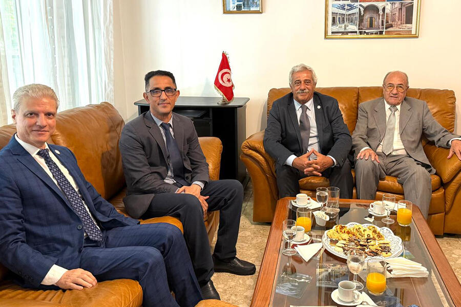 El Sr. Jefe de Misión de la República de Túnez, Naji Hamdi, recibió a los directivos del CSLBA