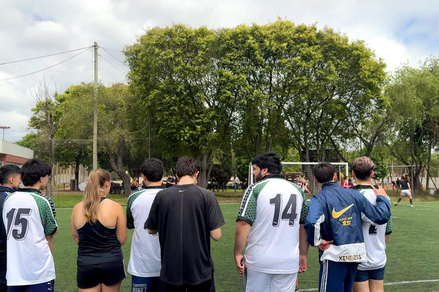 11