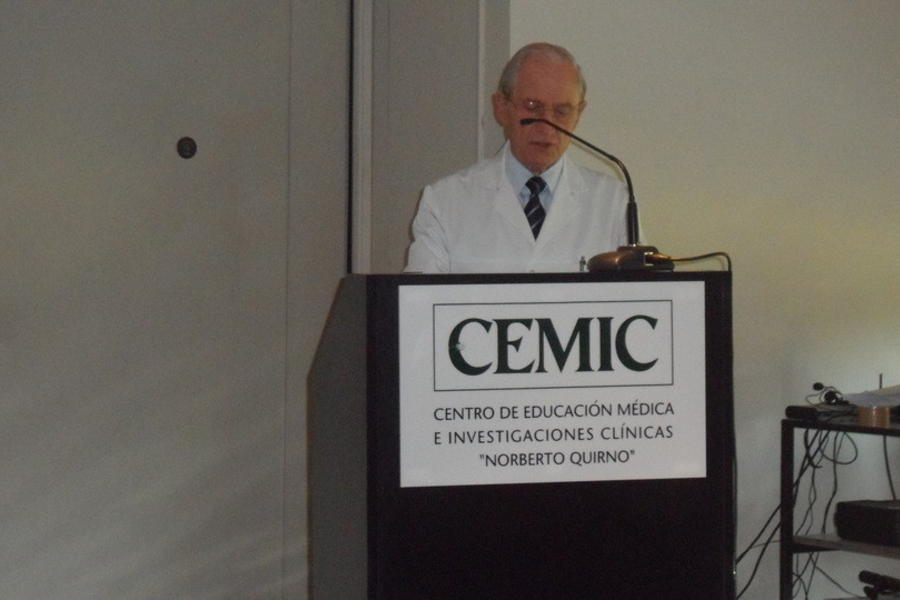 Rector del Instituto Universitario CEMIC, Dr. Mario Turin 