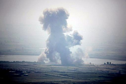 Cuarta noche de bombardeos a EI en Siria