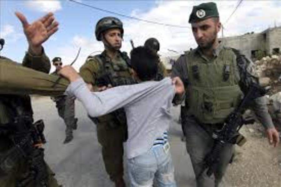 Niños palestinos arrestados fácilmente 