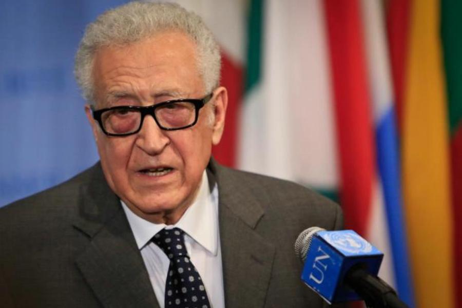 Lakhdar Brahimi renuncio a su cargo de mediador entre la ONU y la Liga Arabe