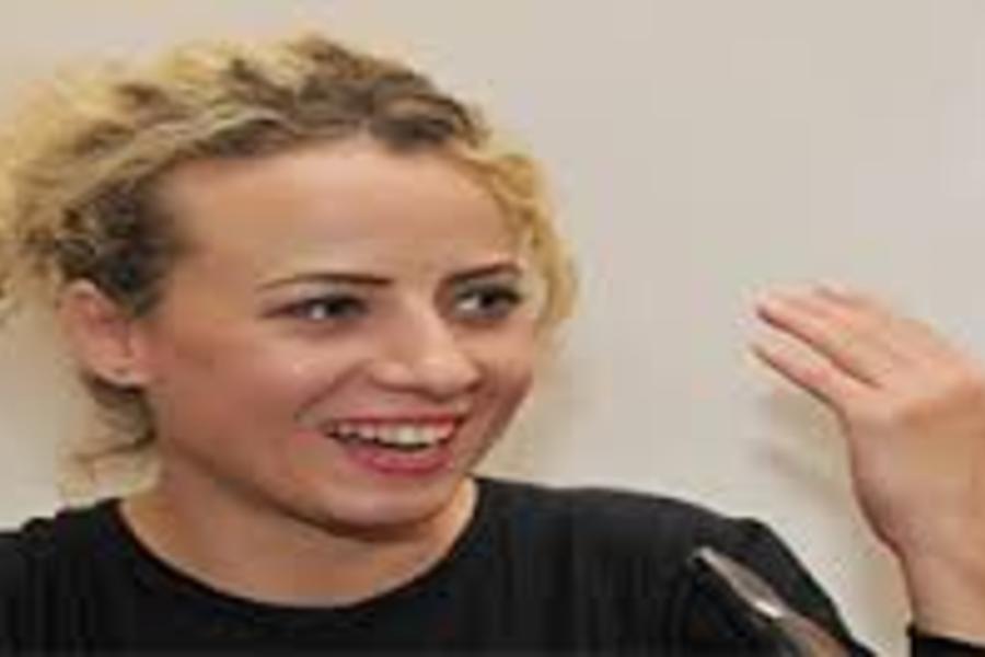 Muere la actriz Síria de telenovelas Suzanne Salmane en un bombardeo.