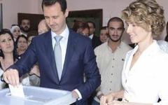 Sirios celebran victoria de Al Assad.