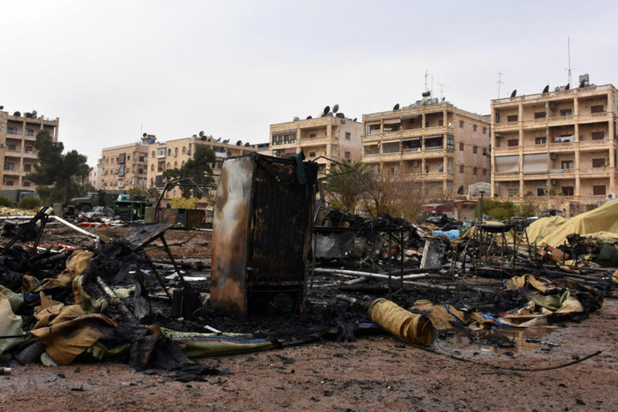 Una vista general muestra los daños en un hospital de campaña militar ruso después de que fuera bombardeado por “rebeldes” sirios en Alepo (Foto: Reuters)