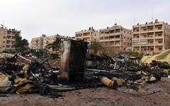 Una vista general muestra los daños en un hospital de campaña militar ruso después de que fuera bombardeado por “rebeldes” sirios en Alepo (Foto: Reuters)