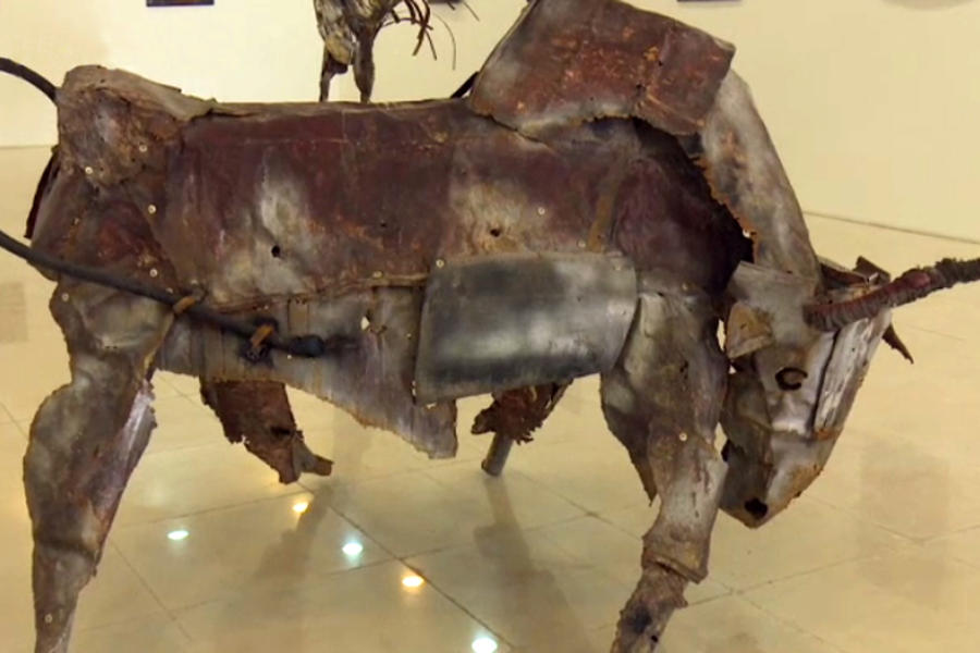 Chatarra bélica hecha arte en Irak