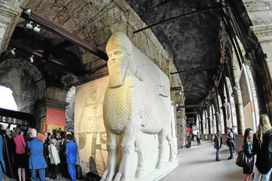 El toro androcéfalo de Nimrud, de cinco metros, decoraba la fachada externa de la sala del trono del Palacio Noroeste del rey Assurnasirpal II - AFP
