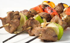 Brochetas de cordero (Kabab)