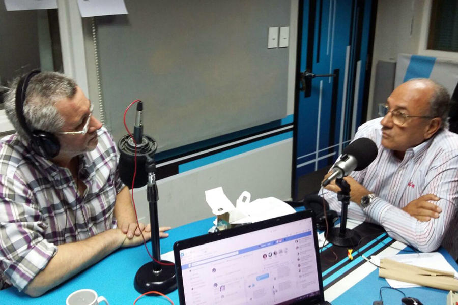 El Director del Diario Sirio Libanés, Yaoudat Brahim, entrevistado en Orígenes junto al conductor Daniel Cichero | 15 /10 / 2017 (Imagen Orígenes).